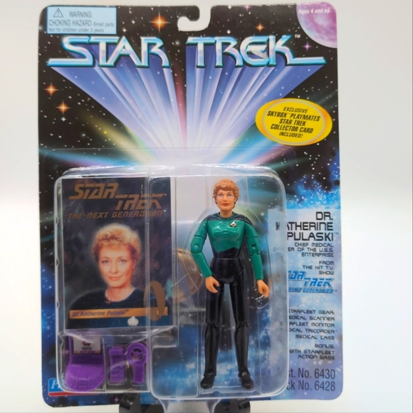Dr. Katherine Pulaski Action Figure Star Trek Playmates with Skybox Card TNG - Picture 1 of 2